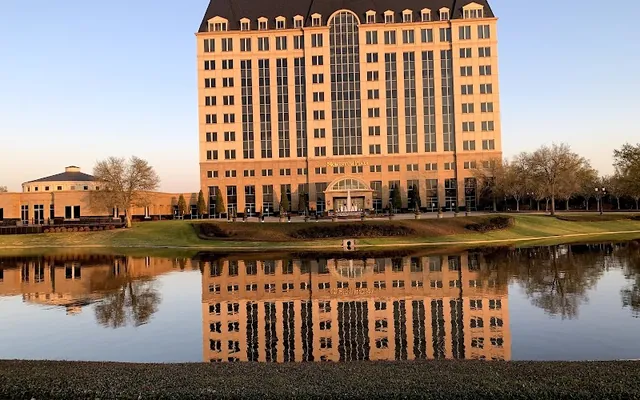 American Momentum Bank location