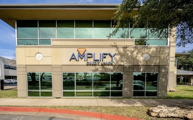 Ubicación de Amplify CU