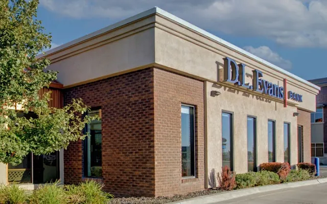 D. L. Evans Bank location