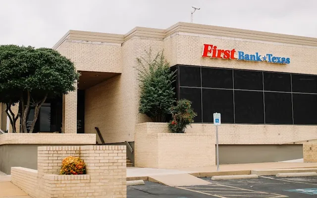 First National Bank and Trust Company of Weatherford d/b/a First Bank Texas location