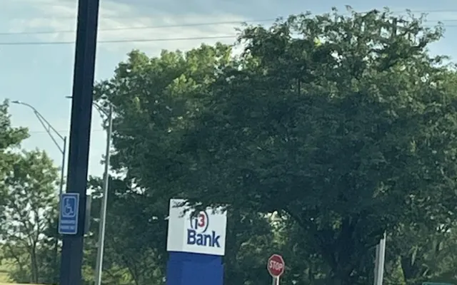 i3 Bank location