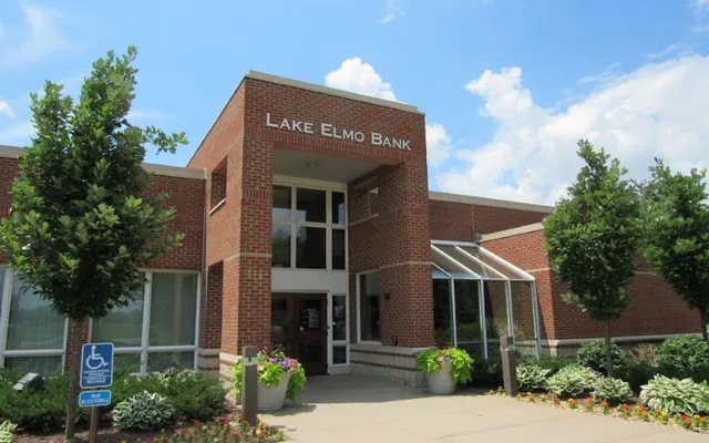 Lake Elmo Bank location