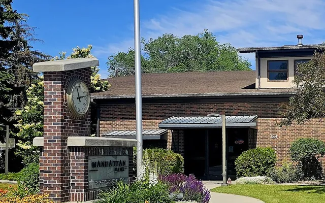 Manhattan Bank location