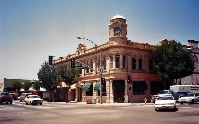 Oak Valley Community Bank location