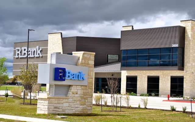 R Bank location